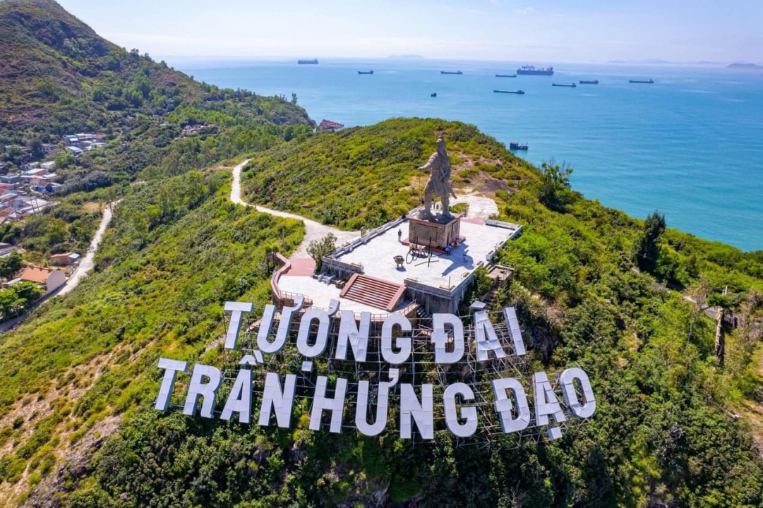 LÀNG CHÀI HẢI MINH – BỨC TRANH YÊN BÌNH GIỮA ĐẠI DƯƠNG XANH
